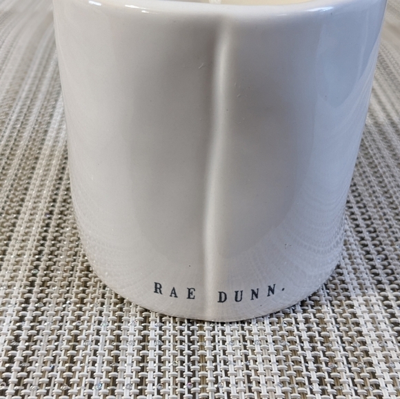 Be Mine Rae Dunn Sweet Pea Candle NWT - Picture 6 of 9